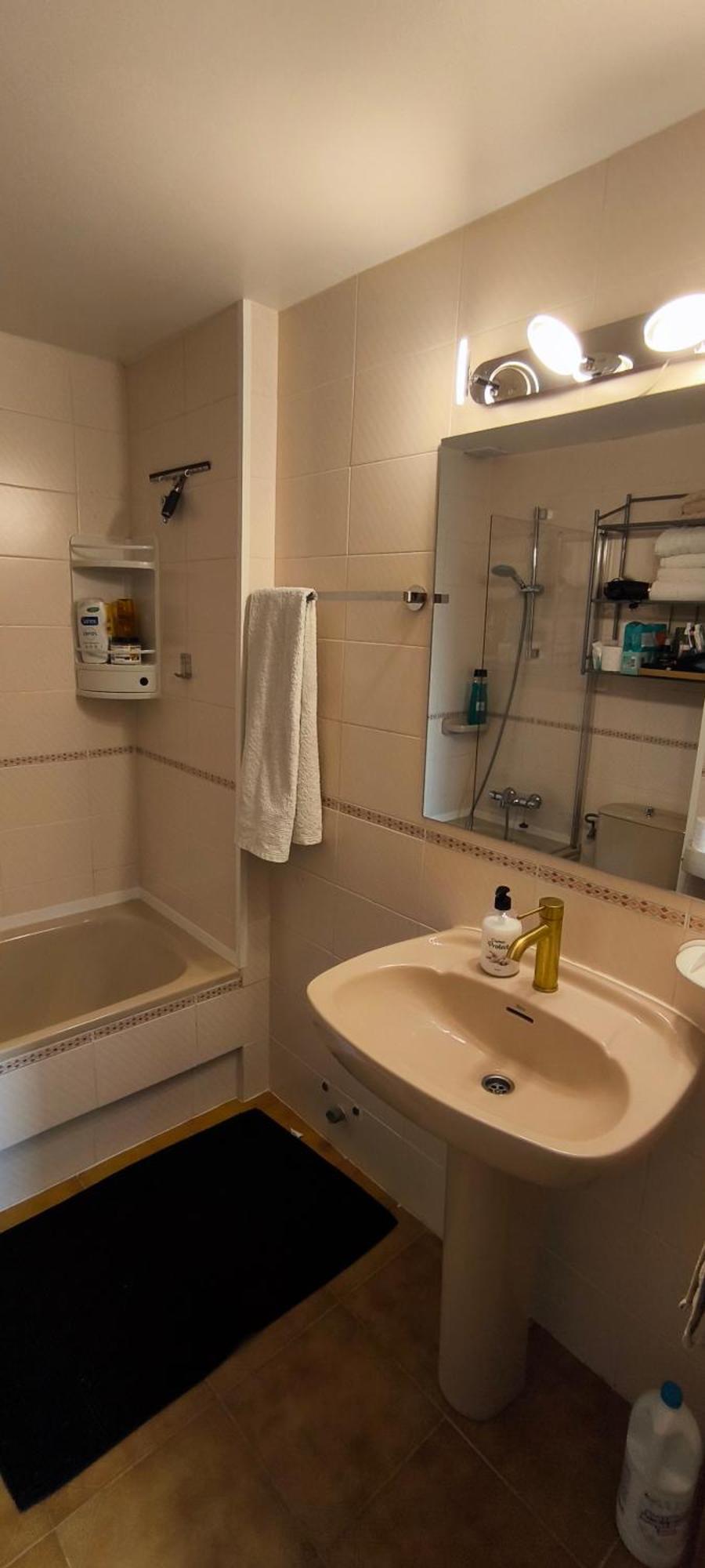 Spacieux Appartement Rose Front Mer Et Piscine Roses Kültér fotó