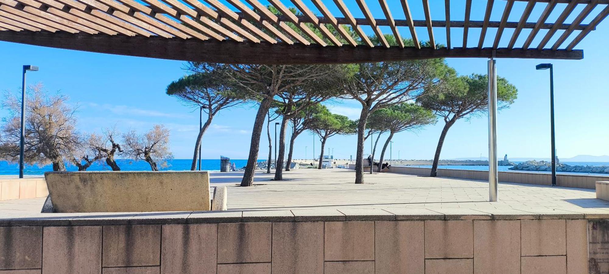 Spacieux Appartement Rose Front Mer Et Piscine Roses Kültér fotó